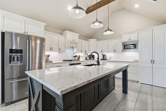 3995 E 130th Place N, Skiatook, OK 74070