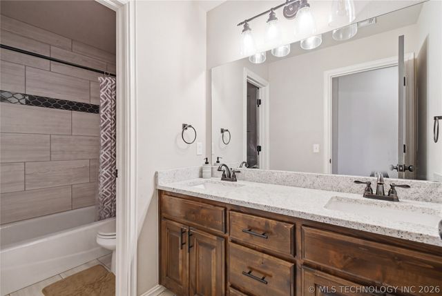3995 E 130th Place N, Skiatook, OK 74070