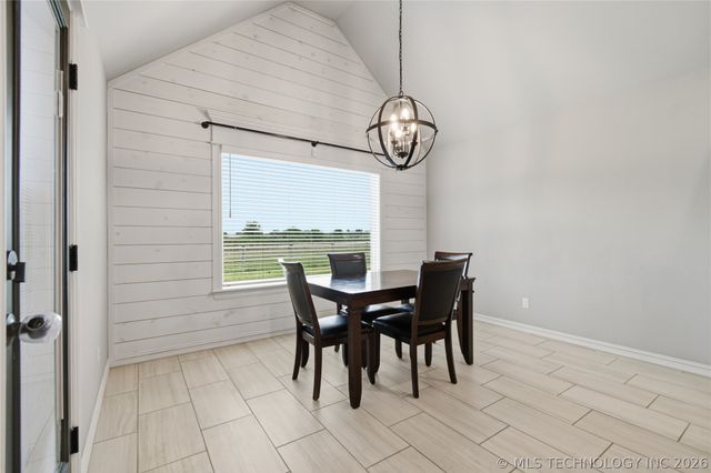 3995 E 130th Place N, Skiatook, OK 74070