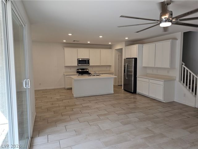 6851 Gaslamp Harbor Avenue, Las Vegas, NV 89156