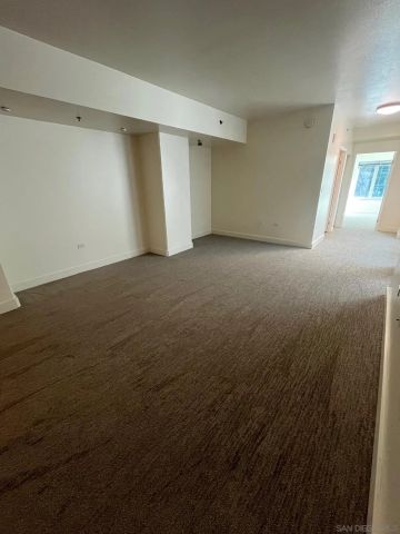 425 W Beech St 204, San Diego, CA 92101