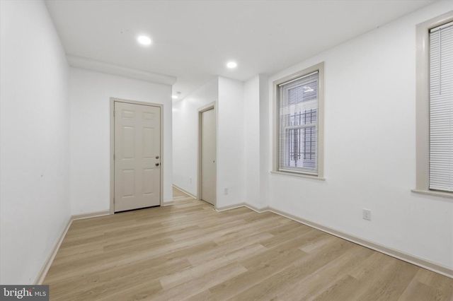 907 BELMONT AVE, Philadelphia, PA 19104