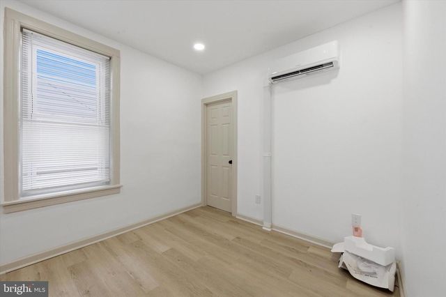 907 BELMONT AVE, Philadelphia, PA 19104