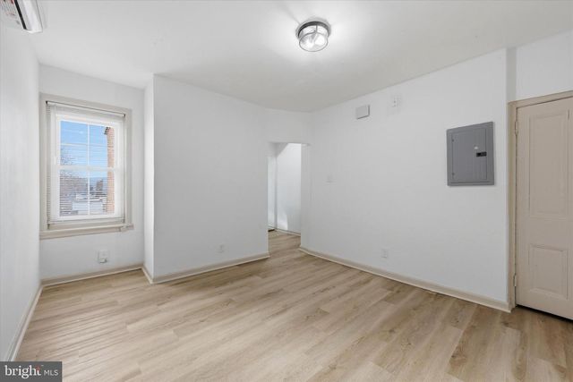 907 BELMONT AVE, Philadelphia, PA 19104