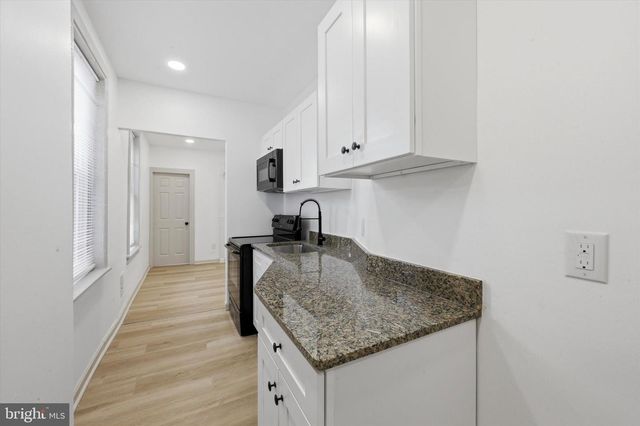 907 BELMONT AVE, Philadelphia, PA 19104