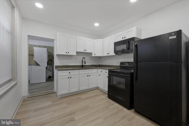 907 BELMONT AVE, Philadelphia, PA 19104