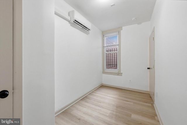 907 BELMONT AVE, Philadelphia, PA 19104