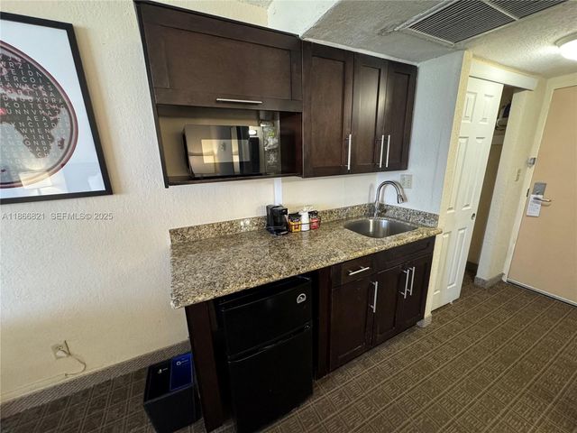 19201 Collins Avenue 1108, Sunny Isles Beach, FL 33160