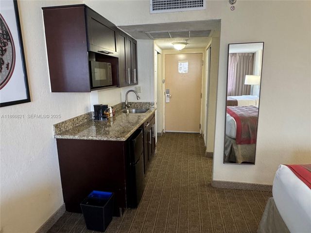 19201 Collins Avenue 1108, Sunny Isles Beach, FL 33160