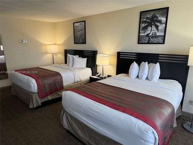 19201 Collins Avenue 1108, Sunny Isles Beach, FL 33160