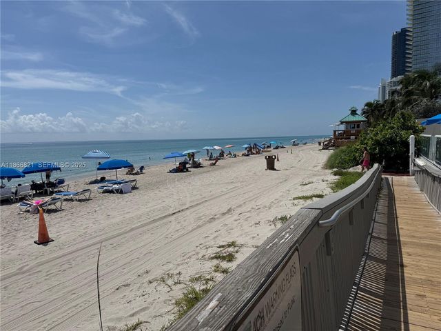 19201 Collins Avenue 1108, Sunny Isles Beach, FL 33160