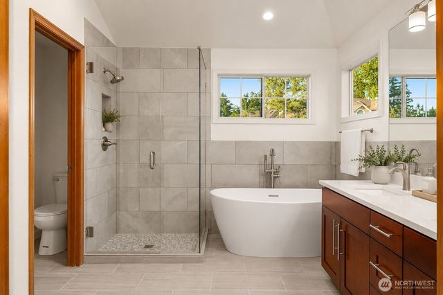 9701 S 203rd Street, Kent, WA 98031