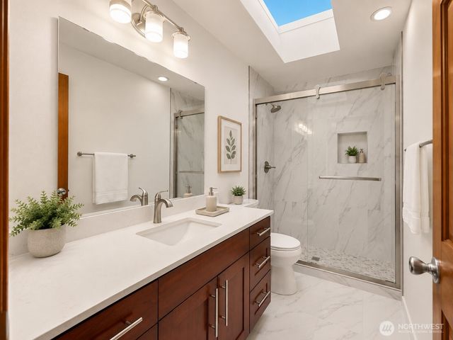 9701 S 203rd Street, Kent, WA 98031