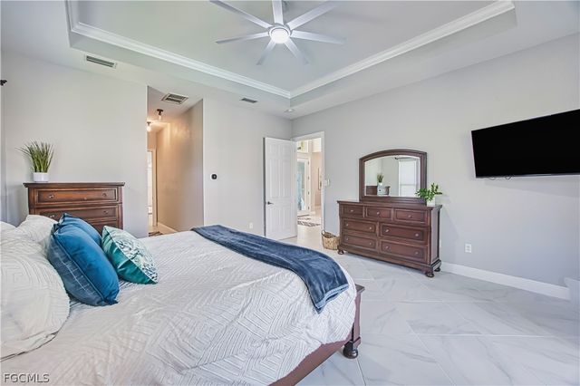 623 SW 56th ST, Cape Coral, FL 33914