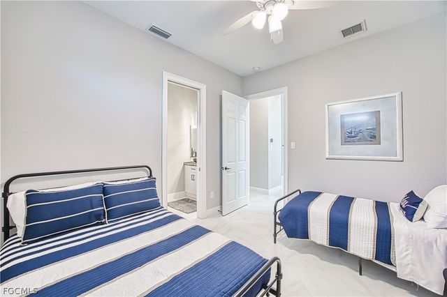 623 SW 56th ST, Cape Coral, FL 33914