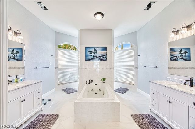 623 SW 56th ST, Cape Coral, FL 33914