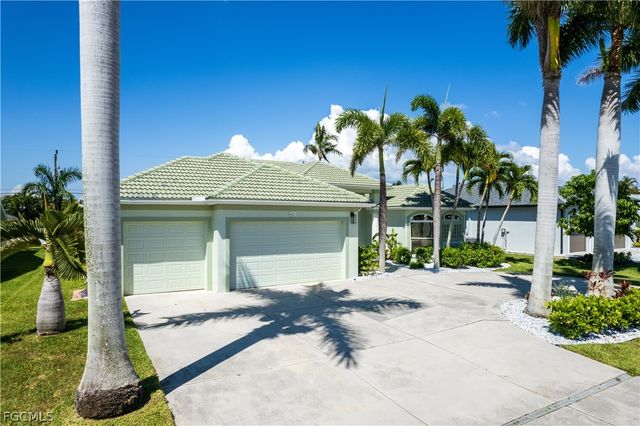 623 SW 56th ST, Cape Coral, FL 33914