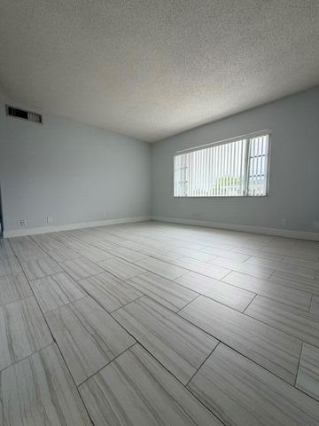 5820 NE 22nd Way 629, Fort Lauderdale, FL 33308