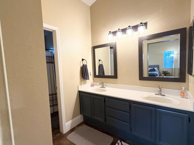 3617 Pine Hollow Way, Antelope, CA 95843