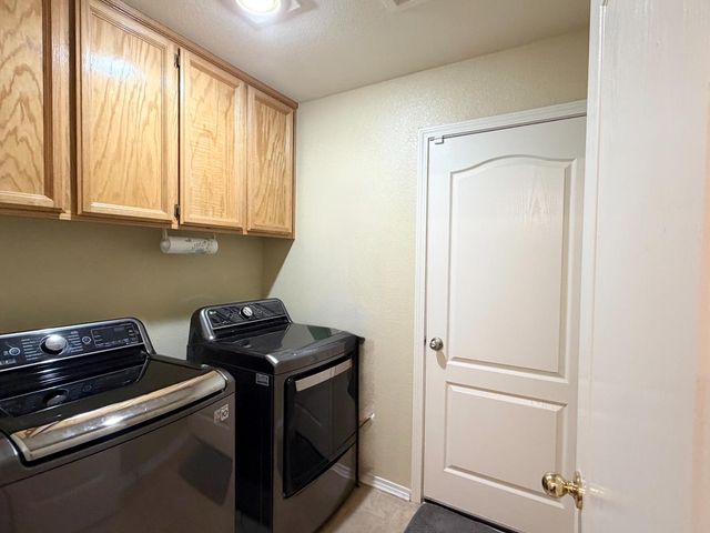 3617 Pine Hollow Way, Antelope, CA 95843