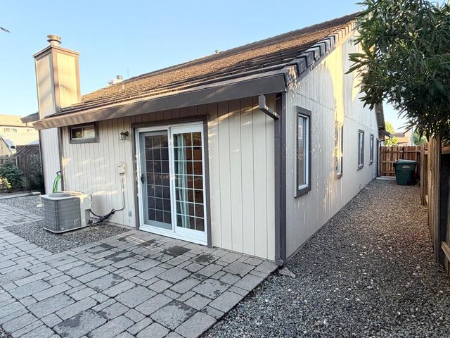 3617 Pine Hollow Way, Antelope, CA 95843