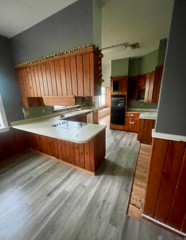 24516 Larry Dr, Denham Springs, LA 70726