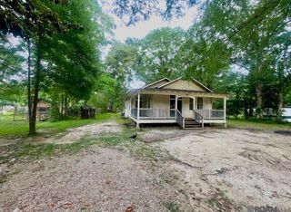 24516 Larry Dr, Denham Springs, LA 70726