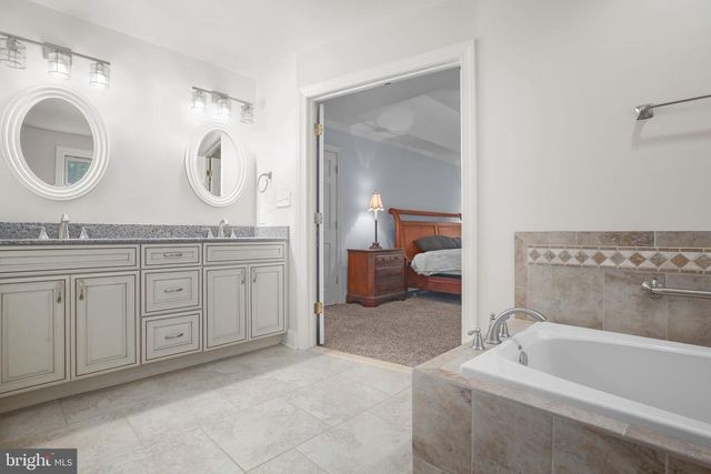 11 RIVER OAK PL, Fredericksburg, VA 22407