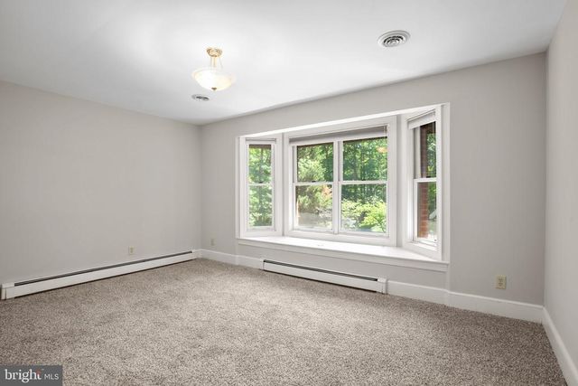 11 RIVER OAK PL, Fredericksburg, VA 22407