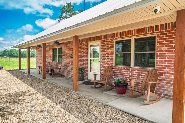397 Rs County Road 4452, Point, TX 75472