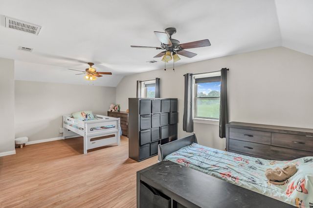 397 Rs County Road 4452, Point, TX 75472