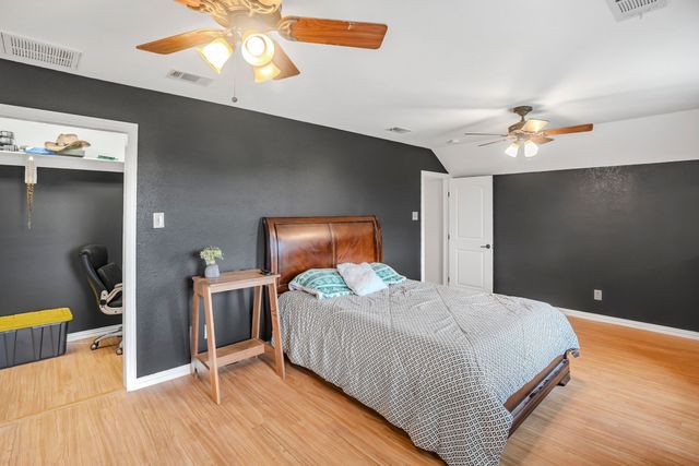 397 Rs County Road 4452, Point, TX 75472