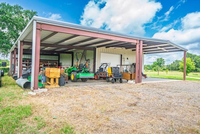397 Rs County Road 4452, Point, TX 75472