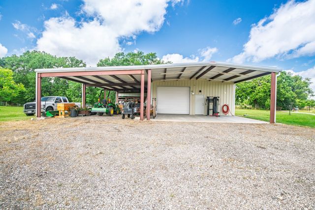 397 Rs County Road 4452, Point, TX 75472