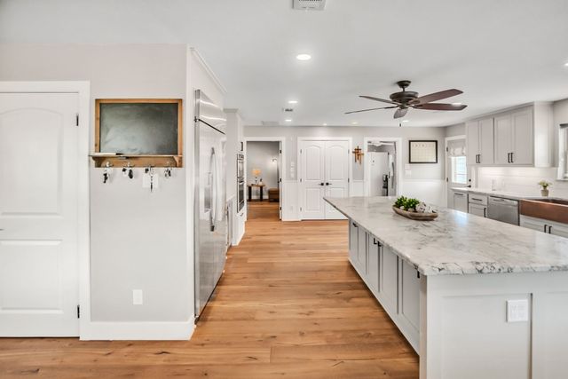 397 Rs County Road 4452, Point, TX 75472