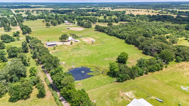 397 Rs County Road 4452, Point, TX 75472
