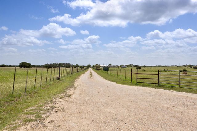 2481 County Road 224, Florence, TX 76527