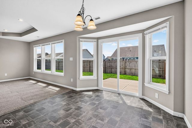 5541 Woods Pointe Drive, Mccordsville, IN 46055