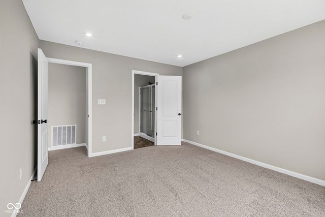 5541 Woods Pointe Drive, Mccordsville, IN 46055