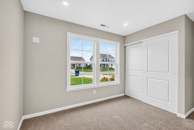 5541 Woods Pointe Drive, Mccordsville, IN 46055