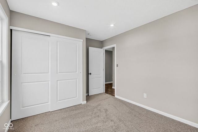 5541 Woods Pointe Drive, Mccordsville, IN 46055