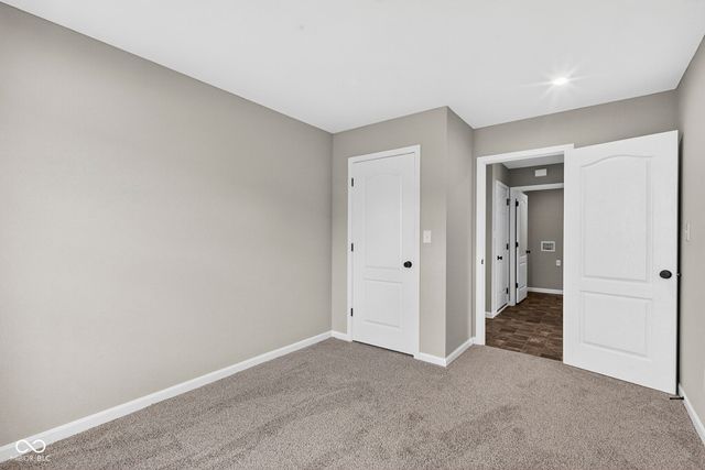 5541 Woods Pointe Drive, Mccordsville, IN 46055