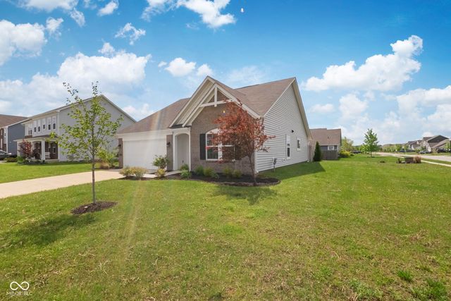 5541 Woods Pointe Drive, Mccordsville, IN 46055