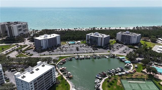 3 Bluebill AVE 512, Naples, FL 34108