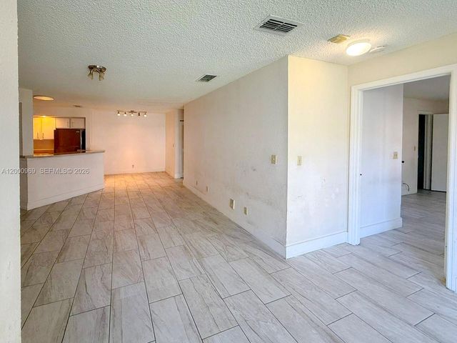 3440 N Pinewalk Drive N 518, Margate, FL 33063