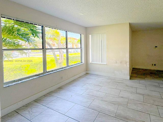 3440 N Pinewalk Drive N 518, Margate, FL 33063