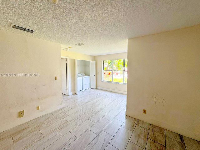 3440 N Pinewalk Drive N 518, Margate, FL 33063