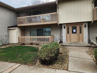 15721 Orlan Brook Drive S 86, Orland Park, IL 60462