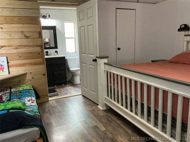 13445 New Lake Road, Henryetta, OK 74437