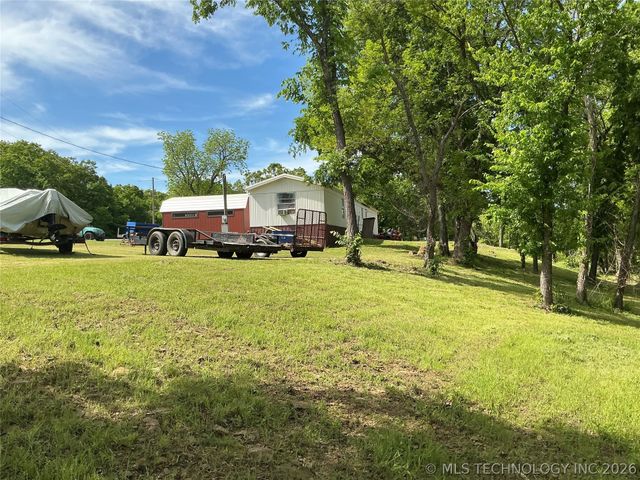 13445 New Lake Road, Henryetta, OK 74437